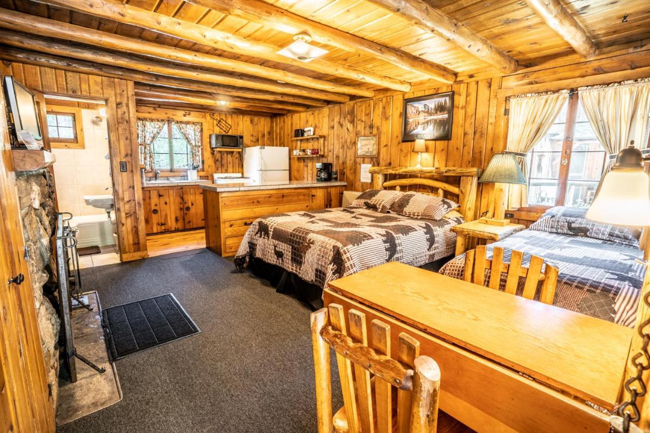 Colorado Bear Creek Cabins Эвергрин Экстерьер фото