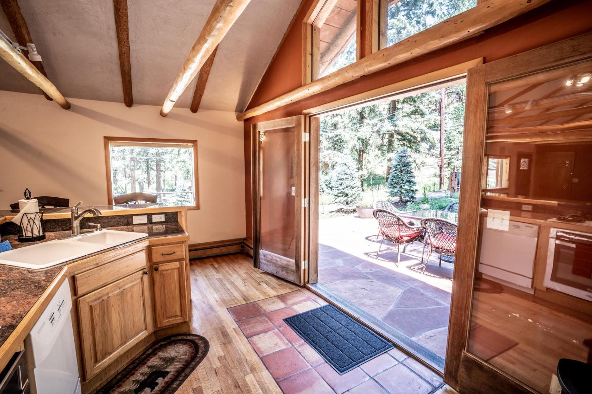 Colorado Bear Creek Cabins Эвергрин Номер фото