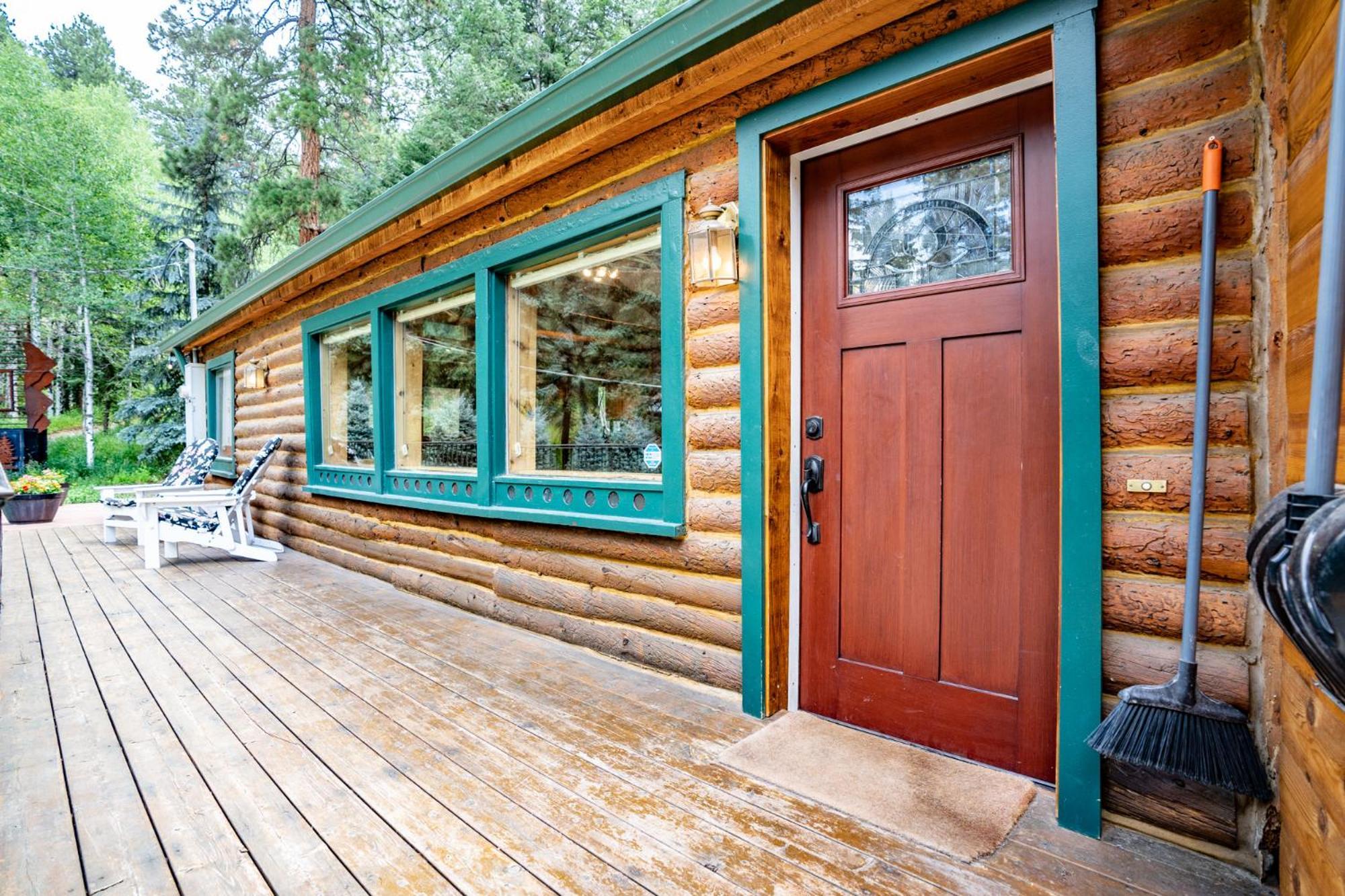 Colorado Bear Creek Cabins Эвергрин Номер фото
